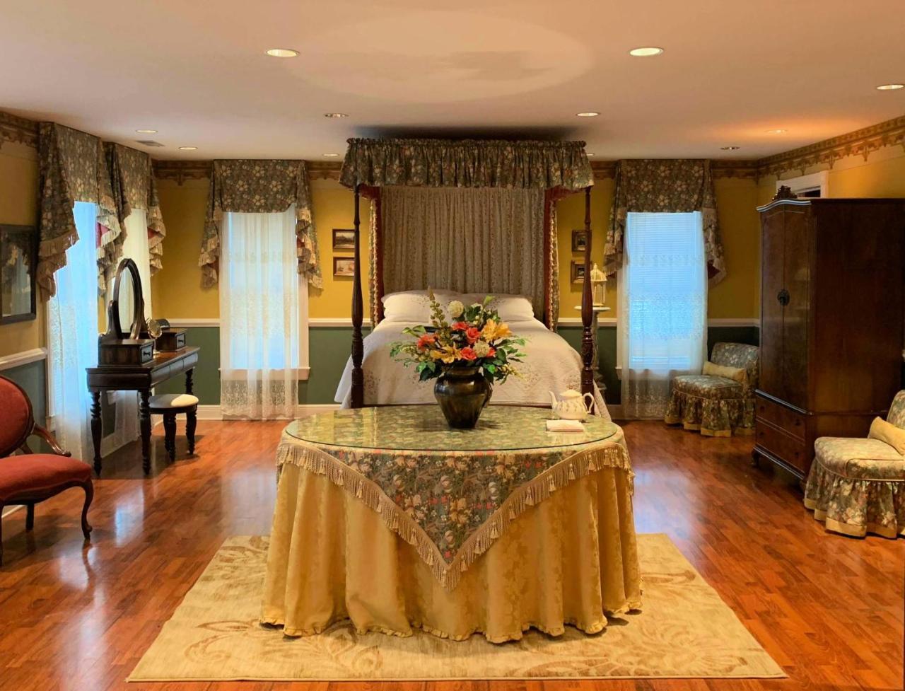 The Lake Manor Bed & Breakfast Morgantown Dış mekan fotoğraf